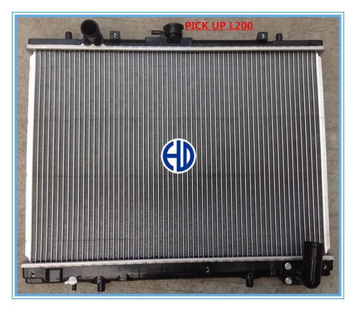 Aluminum Core Plastic Tank Auto Car Radiator