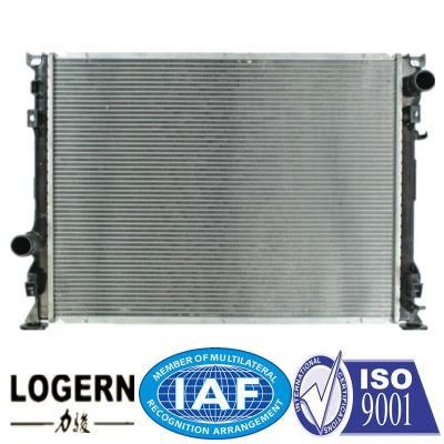 Auto Radiator for Chrysler 300/Dodge Magnum 2.7/3.5/5.8l&prime;05-08 at/Dpi: 2766/2767