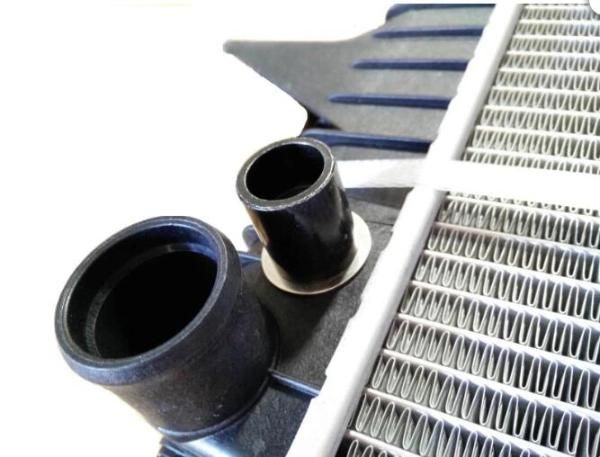 High Quality Competitive Price Auto Radiator for Cadillac ATS Luxury L4 2.0L 13-15, Dpi 13350