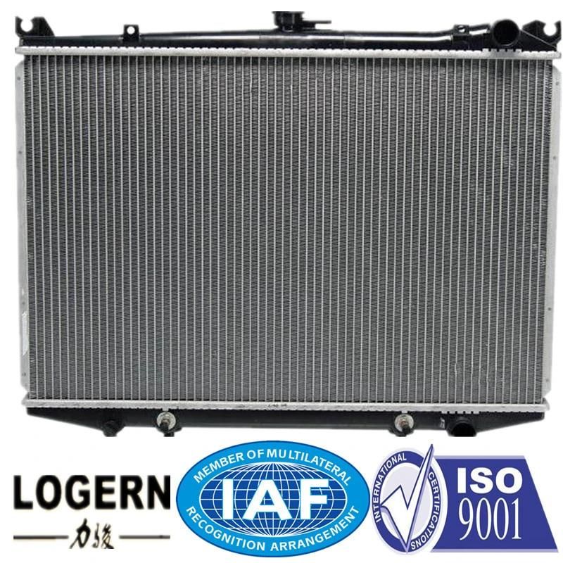 Auto Radiator for Nissan Terrano/Pathfinder/Hardbody′87- at Dpi: 314
