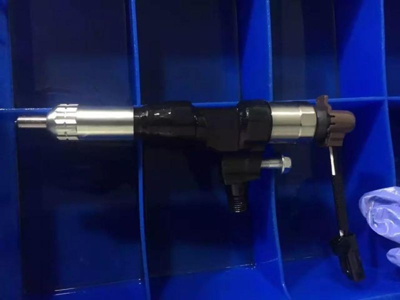 Auto Diesel Engine Parts Hino J05e/J06 Denso Fuel Injector 095000-6353 0950006353