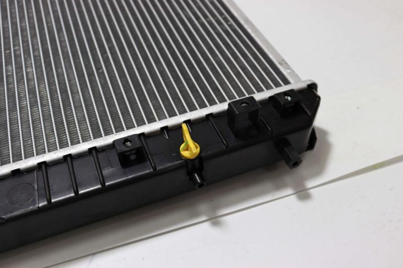 Auto Parts Aluminum Radiator for Excelle′ 03-Mt OEM 95663243/96553378 Cooling System