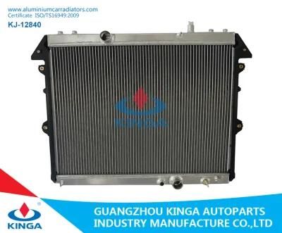 Toyota Radiator for Hilux Innova 04-Diesel Mt with OEM 16400-0L160/0L120/0L140