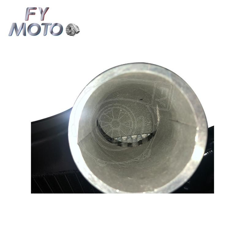 China Manufacture VW Mk7 70mm Inlet and Outlet High Performance Intercooler