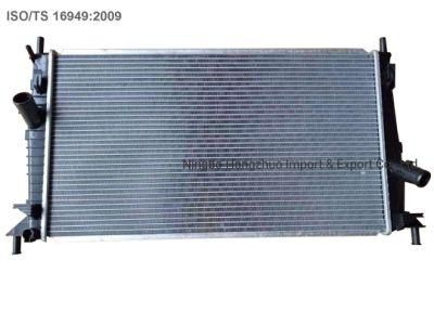 High Performance Radiator Car Radiator OEM L33X15200