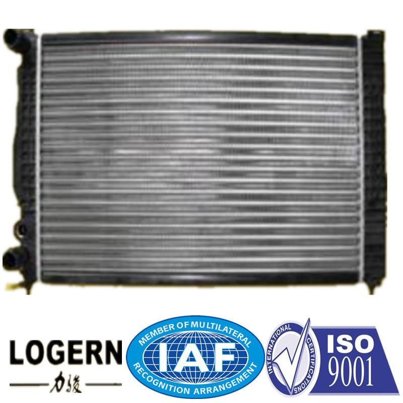 High Quality Auto Radiator for Audi A4/S4′96-01 Mt