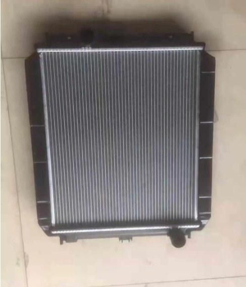 Factory Sale Auto Parts Radiator for Isuzu Light Truck