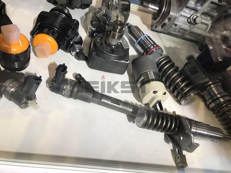 Excavator Engine Fuel Injector 4088863 0414799008 Diesel Fuel Injection Pump Repair Kit 0280746902 0445110293