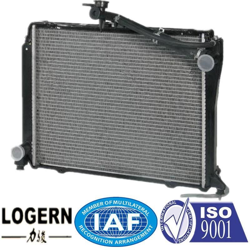 to-040-1 Auto Aluminum Radiator for Toyota Hiace Petrol W/Filler′98- Mt/PA48