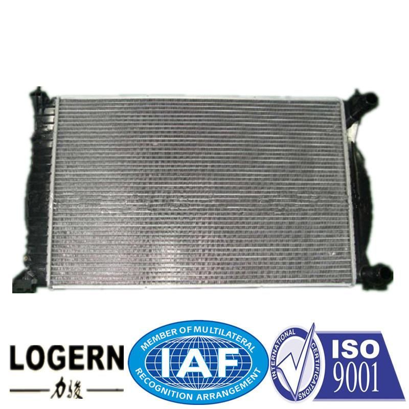 Auto Aluminum Radiator for Audi A4/S4 ′00- Mt