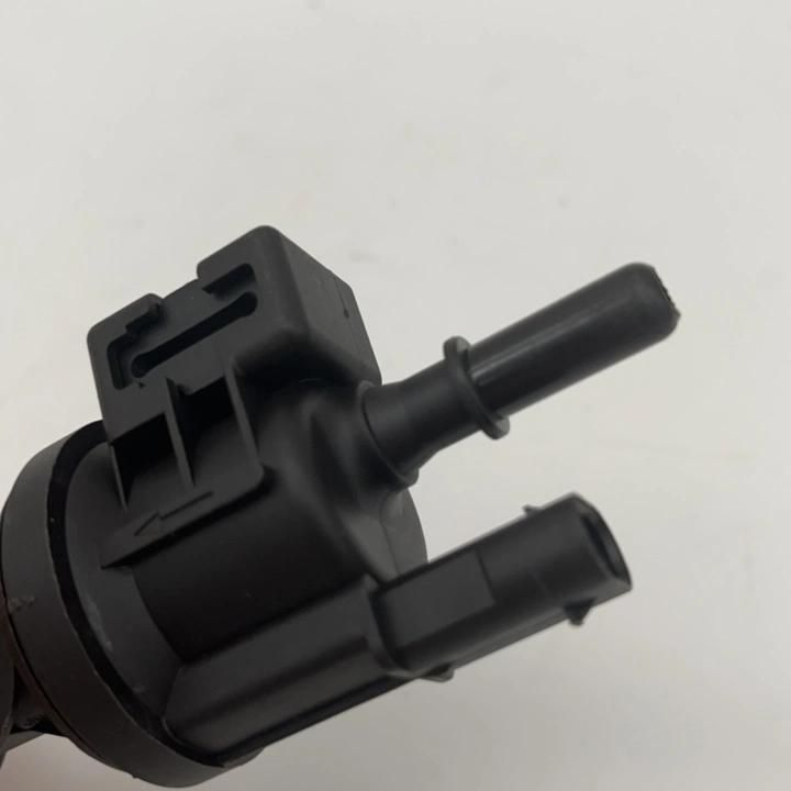 Auto Parts Carbon Tank Solenoid Valve Is Suitable for BMW OEM 13907621174 F48 F45 F54 X1