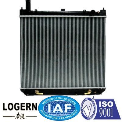Auto Brazed Aluminum Radiator for Toyota Hiace/Granvia&prime;95-08 at