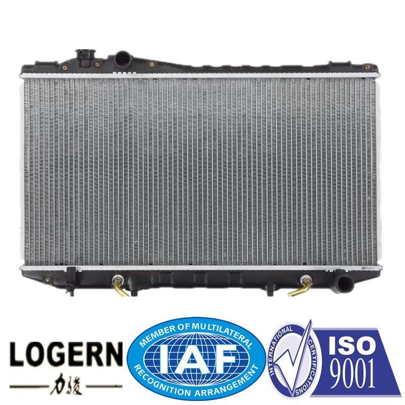 Vehicle Radiator for Toyota Cressida′89-92 at/Dpi: 178