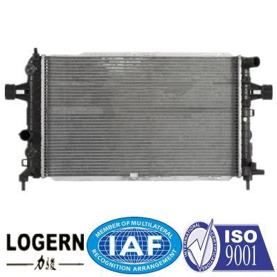 Auto Aluminum Radiator for Opel Astra H&prime;04 Mt