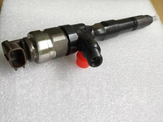 23670-30300 095000-7750 23670-39276 Denso Common Rail Injector for Toyota Hilux III Pickup 2.5 D-4D 4WD
