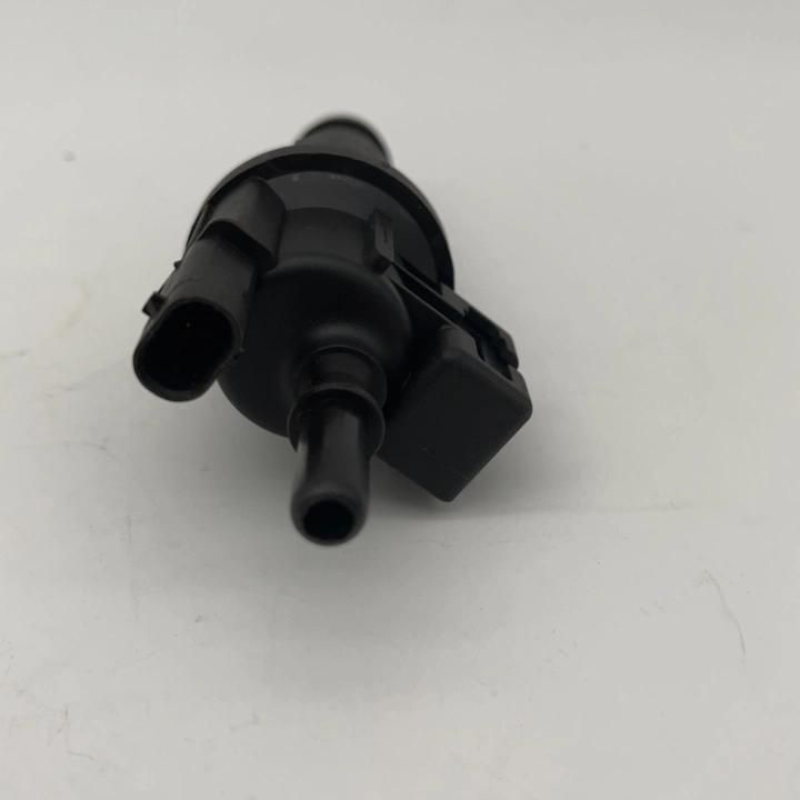 Auto Parts Carbon Tank Solenoid Valve Is Suitable for BMW OEM 13907621174 F48 F45 F54 X1