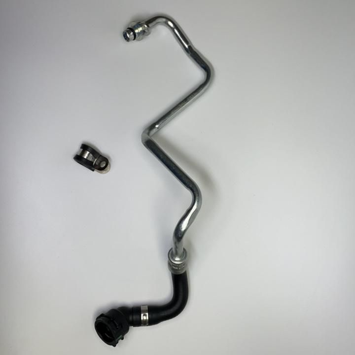 Auto Parts Coolant Return Pipe Turbocharger for BMW OEM 11537643226 G01 G30 F20 F21 F30 F33 X3