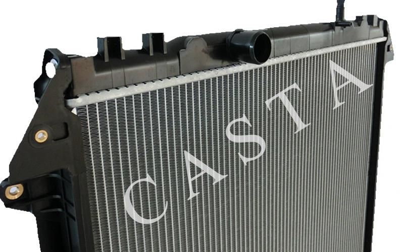Aluminum Toyota Car Radiator for Hilux Innova Diesel (04-) 16400-0L150
