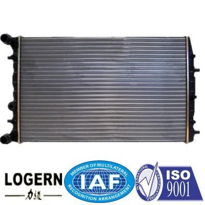 Car Parts Radiator for Volkswagen Polo&prime;01- Mt/PA26 6q0121253r