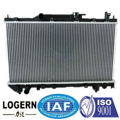 Auto Engine Structure Radiator for Toyota Avensis Mt/PA16