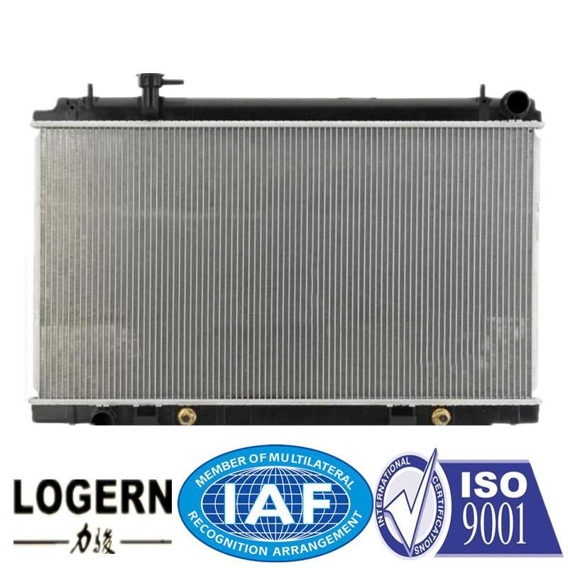 Aluminum Radiator for Nissan 350z/Fairlady Z′02-05 at Dpi: 2576