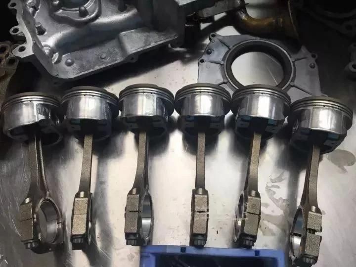 Engine Parts Engine Piston Accessories Kits Engine Cylinder Piston Ring Cover Valve Parts for Cars