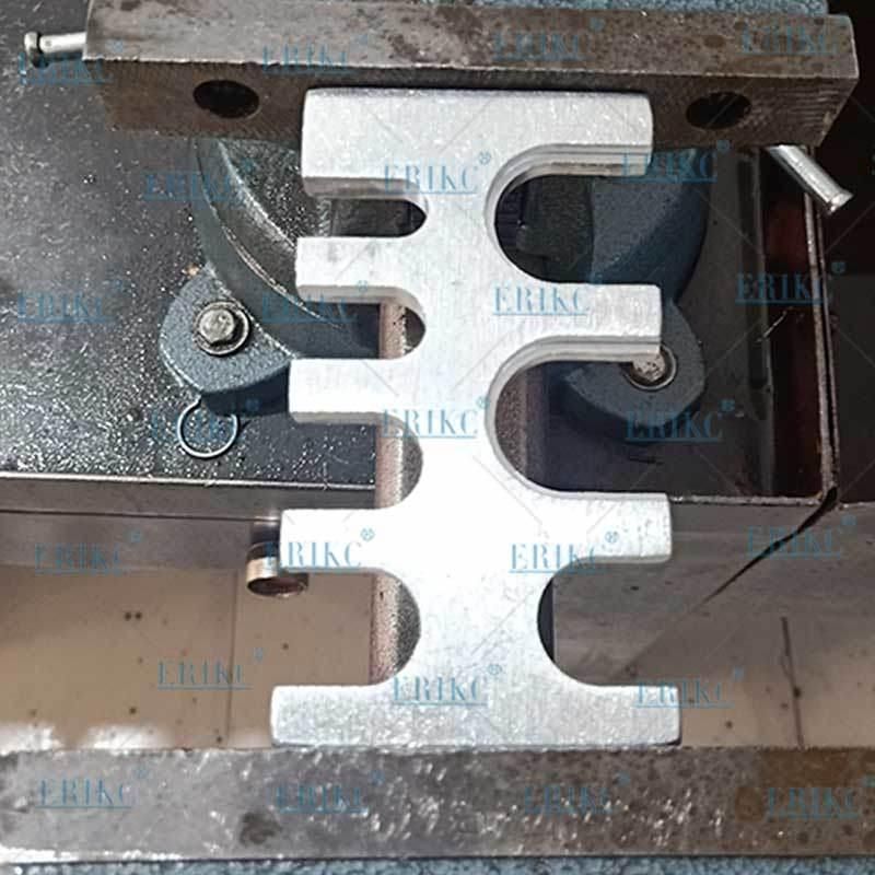 Erikc Euro-III Cr Disassembly Dismounting Frame E1024132 Simple Auto Fuel Injector Nozzle Repair Clamping Tool