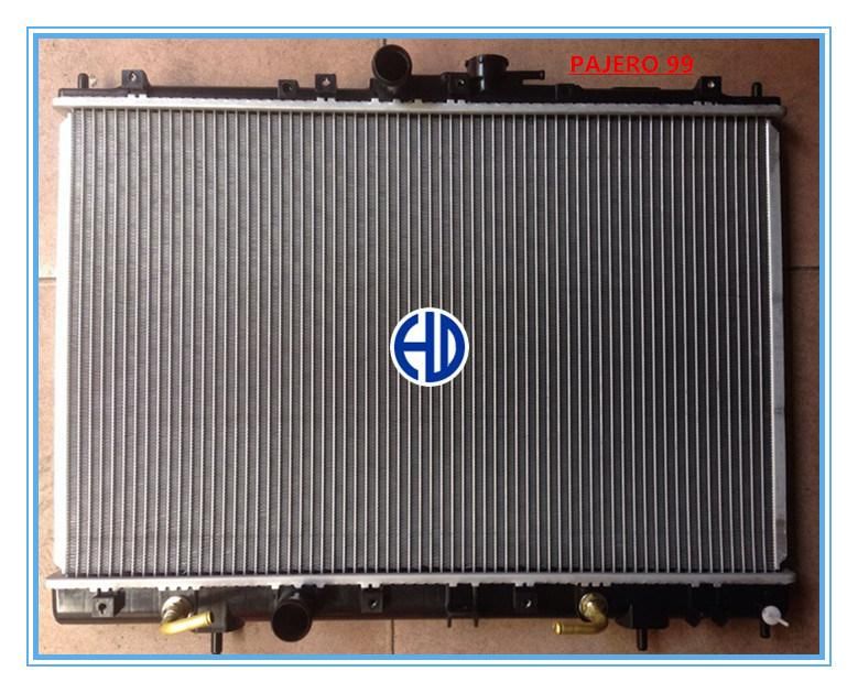 Aluminum Core Plastic Tank Auto Radiator for Mitsubishi Pejero 99′