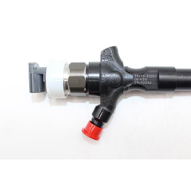 23670-30050 095000-5880 095000-5881 095000-5660 Diesel Common Rail Injector for Toyota Hiace Hilux Vigo 2kd Kd 2004-2019 2.7L