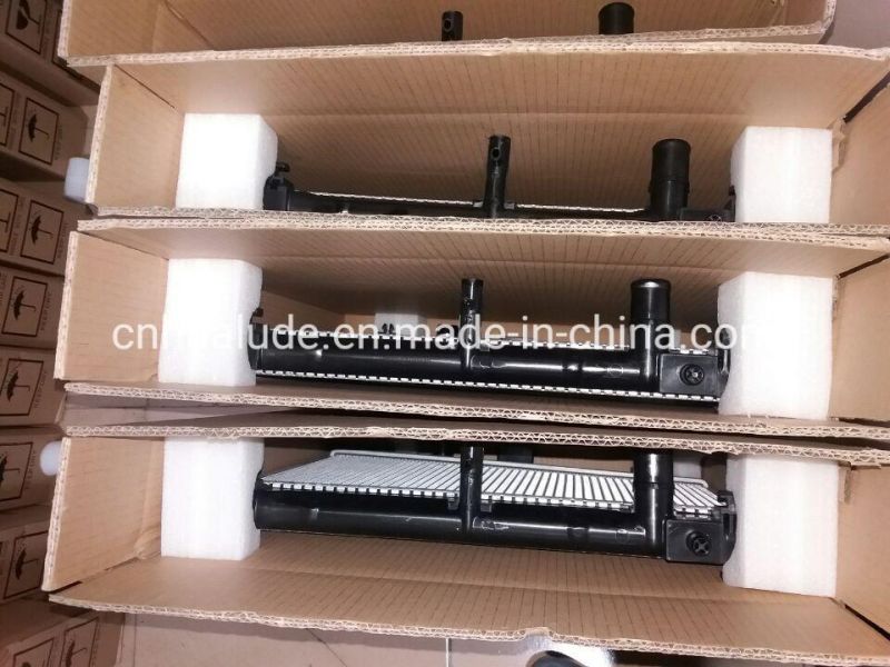 Car Radiator for Landcruiser 93-98 at