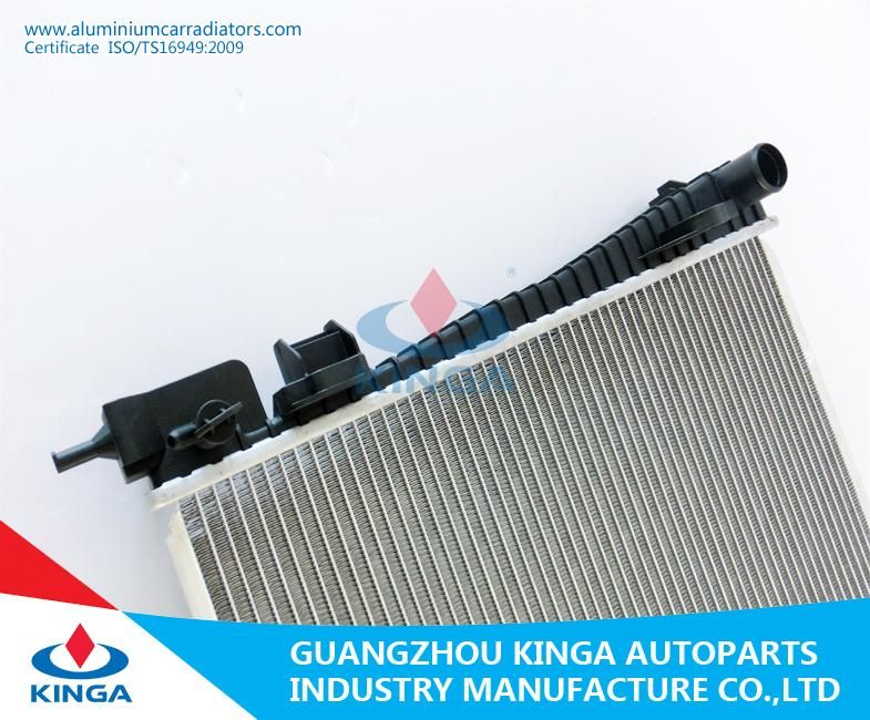 Auto Spare Parts Car Radiator for Gmc Jeep Grand Cherokee 11-12 Mt