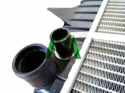 High Quality Competitive Price Auto Radiator for Chevrolet Gmc Impala/Malibu L4 2.0/2.5 13-15, Dpi 13328