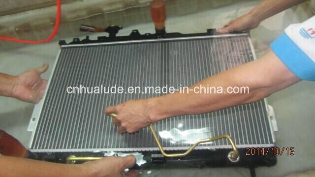 Aluminum Plastic Auto Radiator for Sunny B14