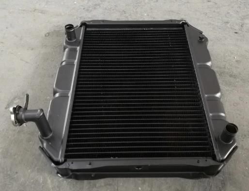 Copper Aluminium Auto Truck Radiator for Nissan Vanette C22